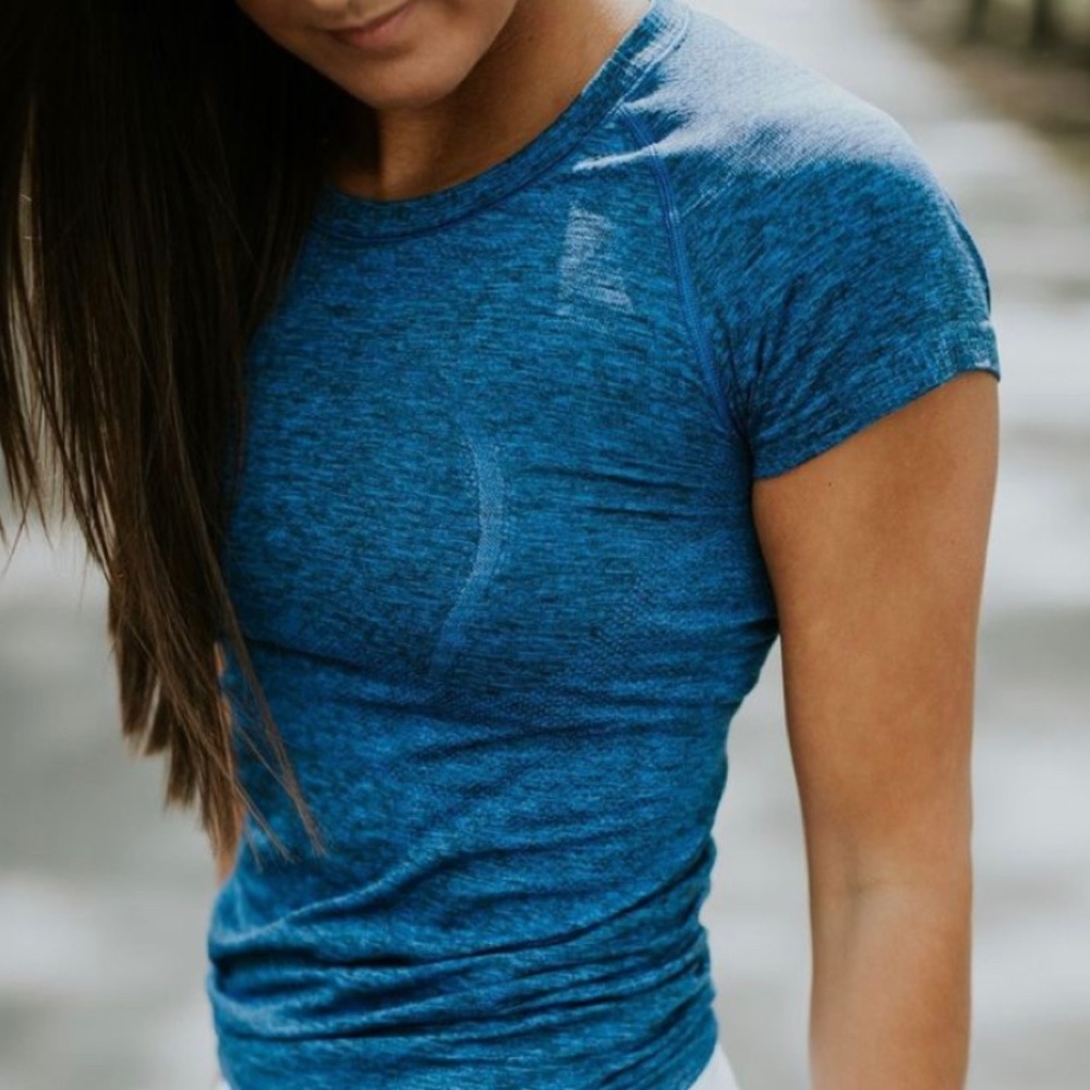 Lululemon lightweight tee